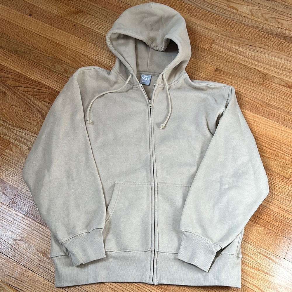 aritzia boyfriend zip up